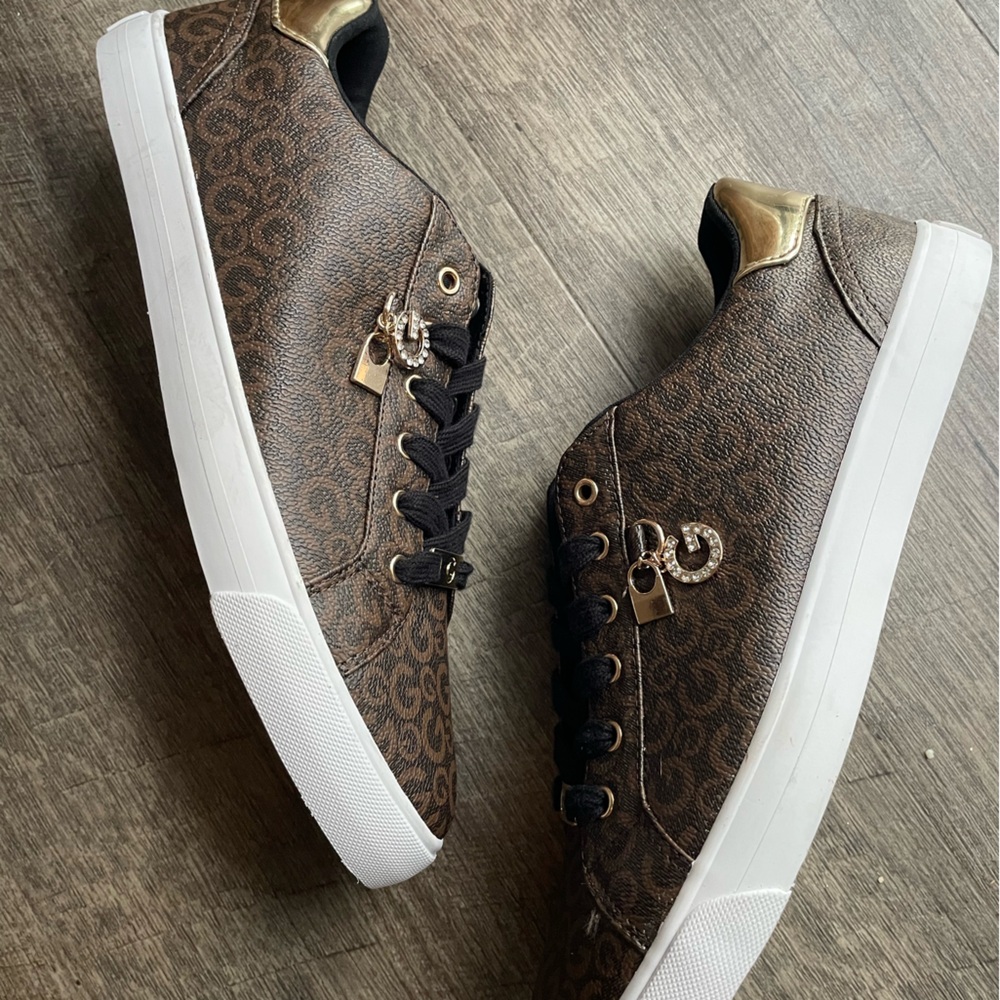 Guess Monogram Brown Sneakers With Charms Women’s Size 11